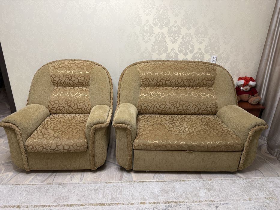Продам диваны и кресло