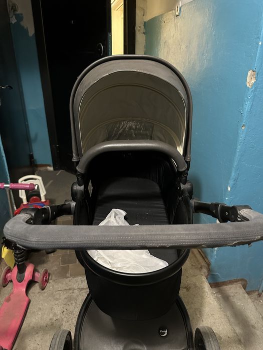 Коляска 2 в 1 люлька и прогулочная