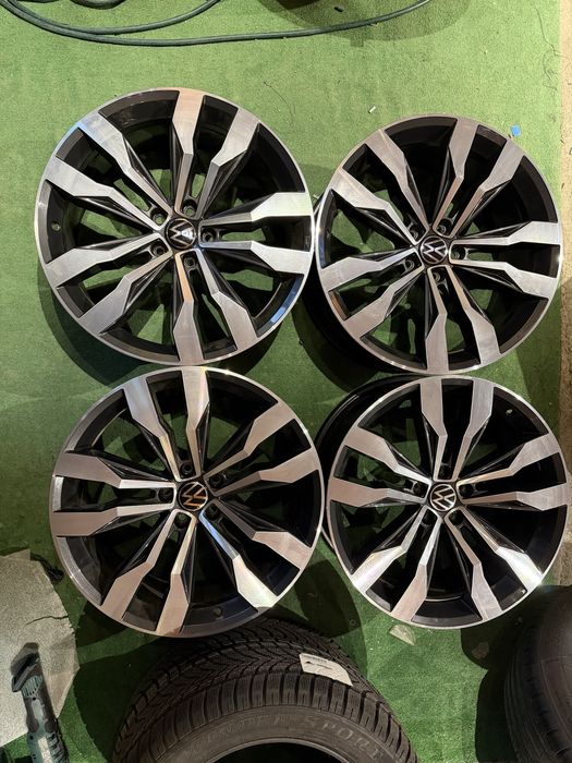 Jante Aliaj originale VW Tiguan R-Line 20” Suzuka Ca Noi.
