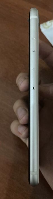 срочнога Iphone se 3 сотилади