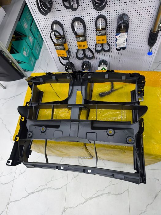 Диффузор BMW F15 радиатора