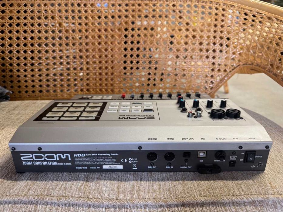 Портастудия ZOOM HD8