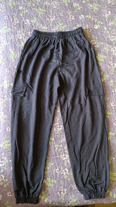 Тонкие серые брючки на девочку 8-10 лет