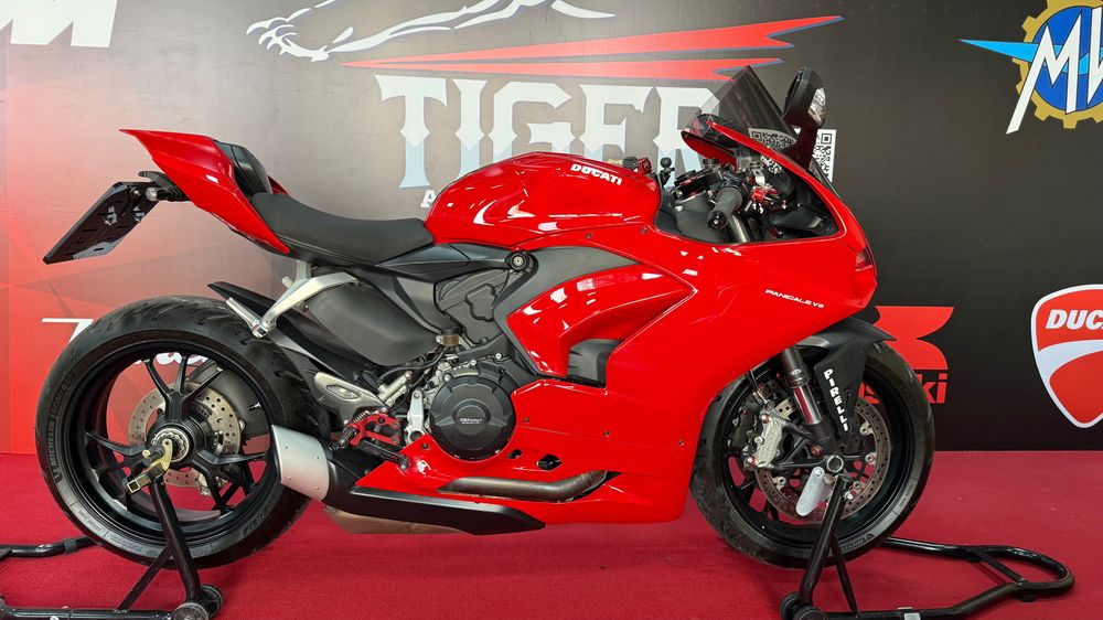 Ducati Panigale V2 2021 год