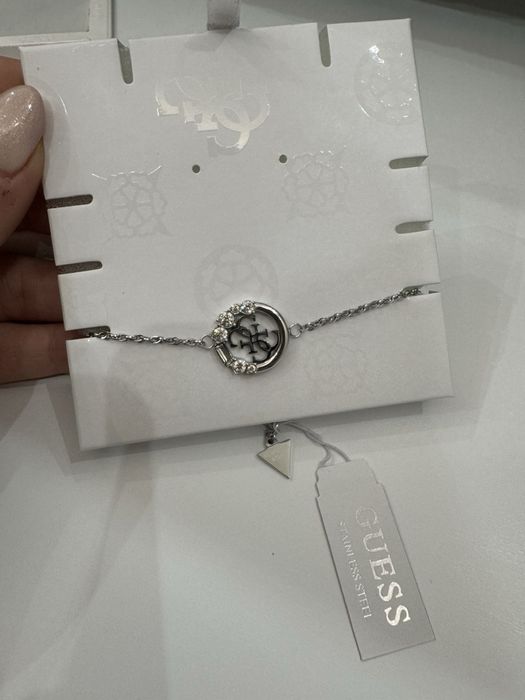 Дамска  Гривна  Guess