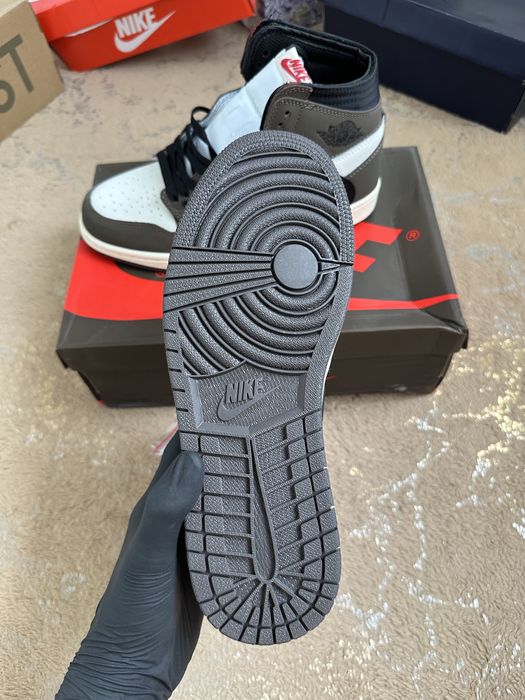 Air Jordan 1 x Travis Scott