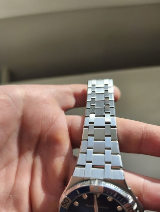 Maurice Lacroix Aikon Venturer