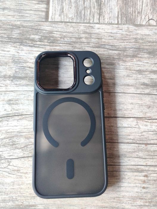 Husa telefon iPhone 17 Pro realizata din silicon si functie MagSafe.