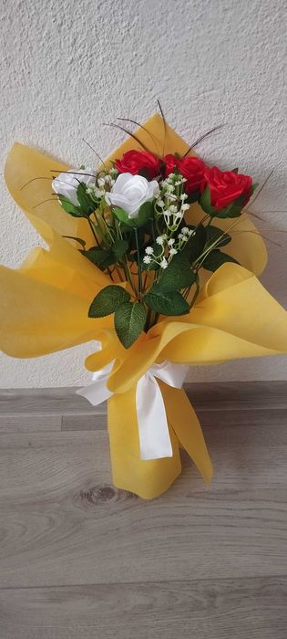 Сатенени рози за всеки повод