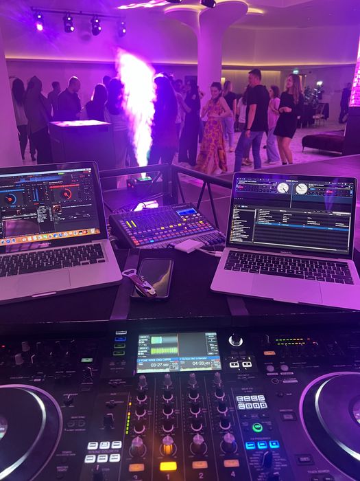 dj botez dj majorat  dj nunta lumini cantareti foto video  fum greu