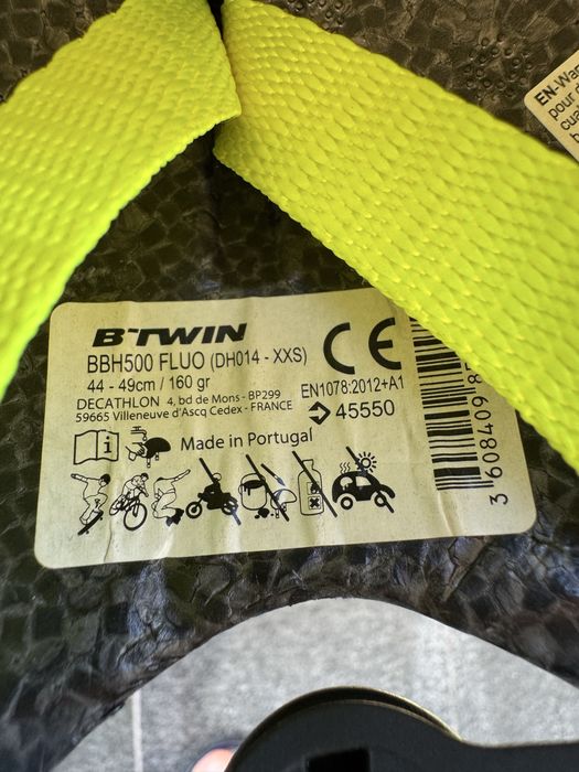 Vând cască 2SX de protecție pentru copii. Ca nouă. B-Twin