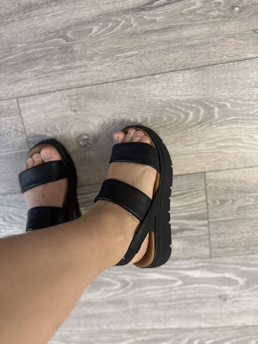 Продам летнюю обувь шлепанцы, босоножки braska