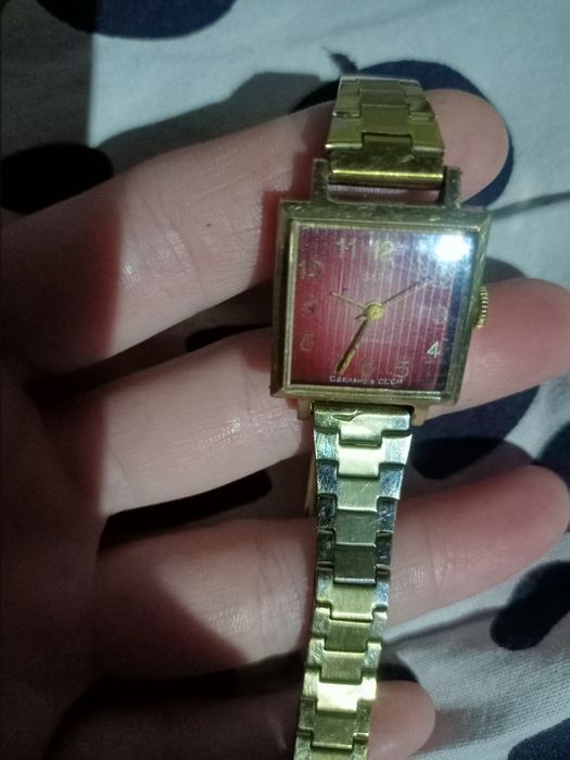 Продам часы Заря