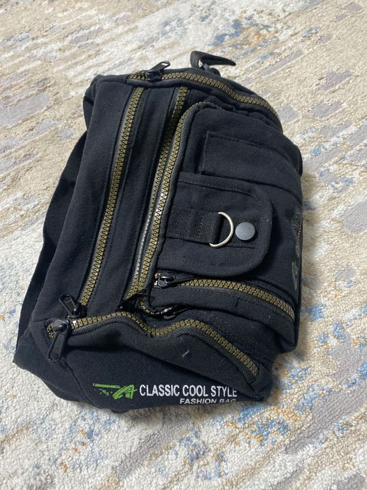 Поясная сумка (бананка)