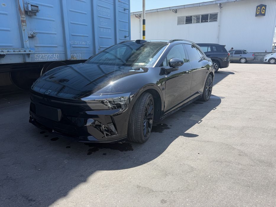 Zeekr 007 GT RWD. 100 kv  825 km yuradi Natariuska Tayyor