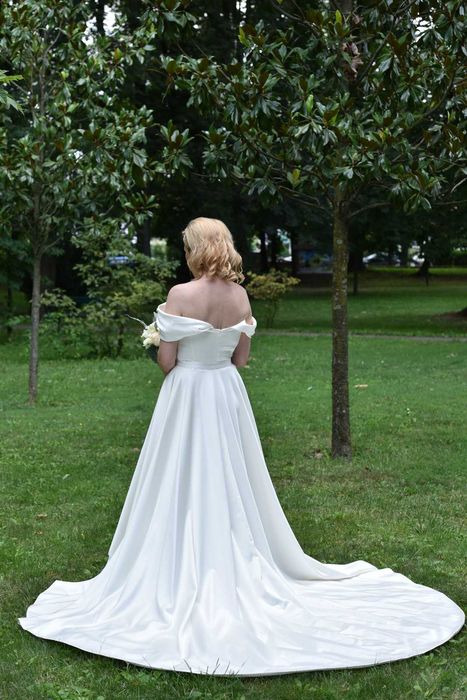 Rochie de mireasa cu trena detasabila