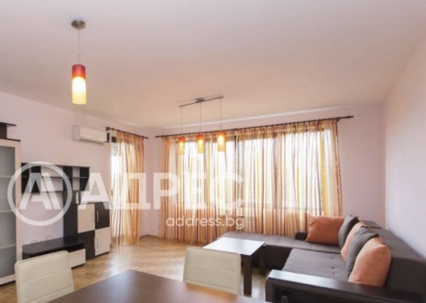 Корнизи, пердета, лампи