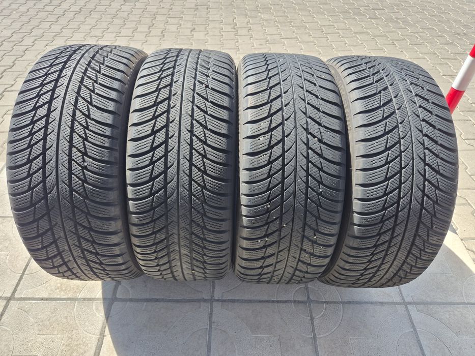 4бр.зимни гуми 225/45/18 91 Н Bridgestone