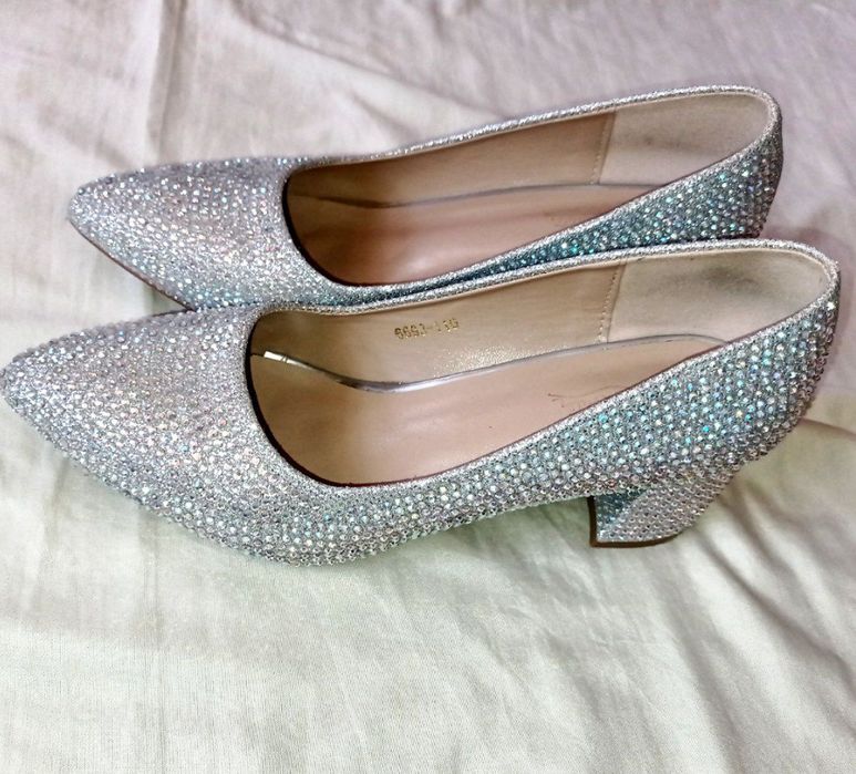 Vecherni tufli 39 razmer