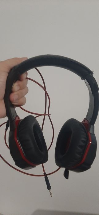 Продам наушники, 2 пары