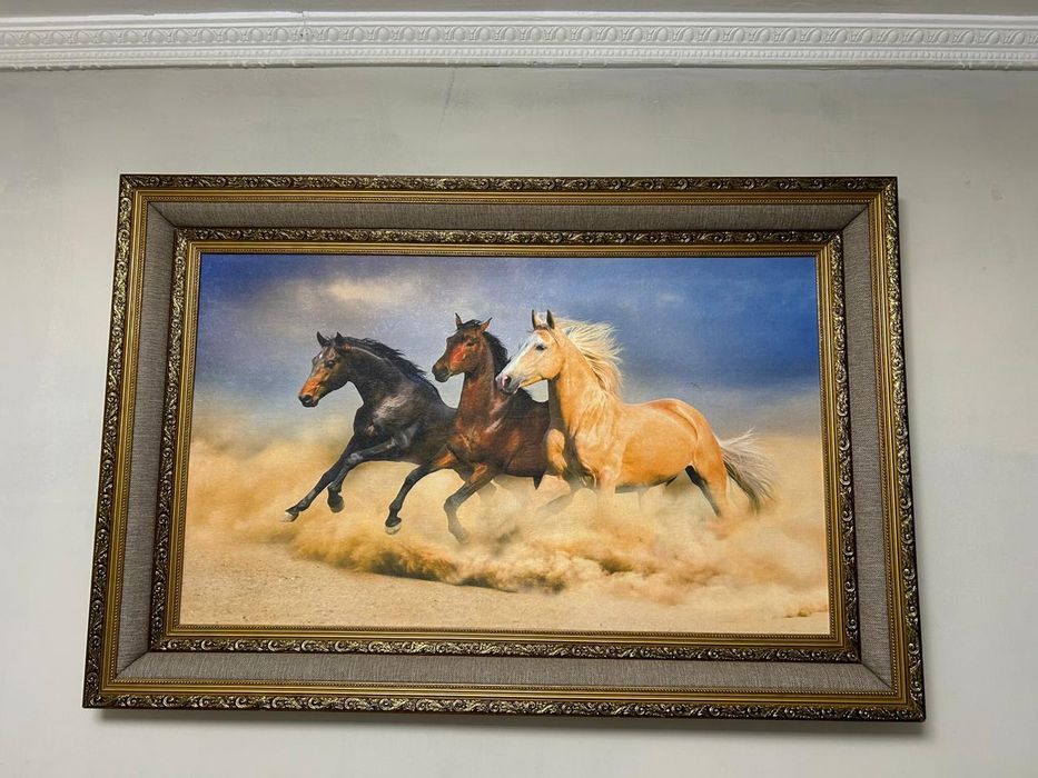 Картина большая.