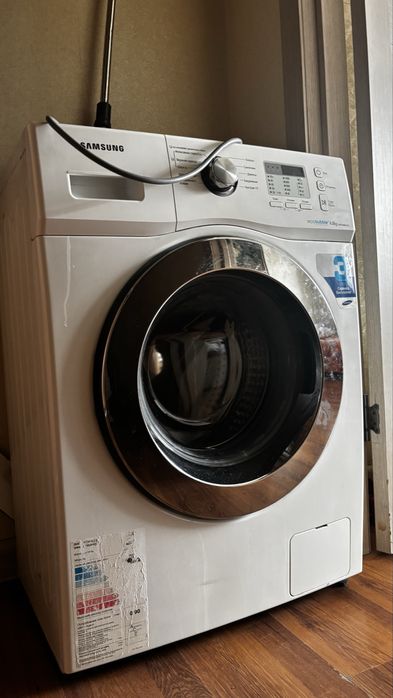 Продам б/у стиральную машинку Samsung