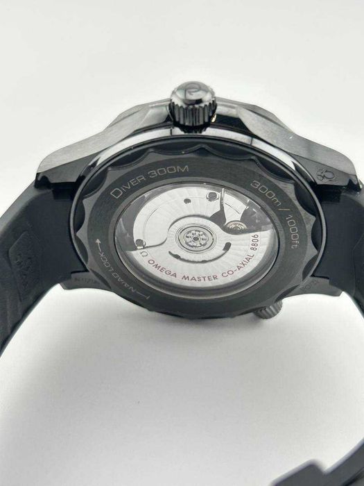 Часы Omega Seamaster Diver 300