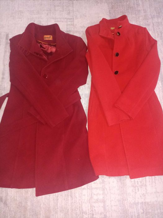 Продам демисезонное пальто красного и бордового цвета