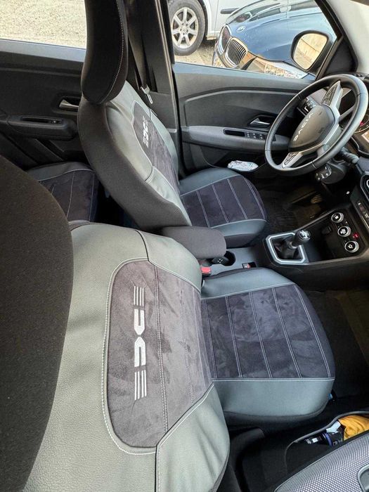 Vând Dacia logan Journey GPL în garanție