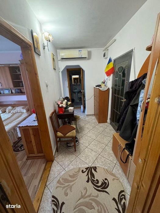 Vand apartament 2 camere Crihala, centrala gaz