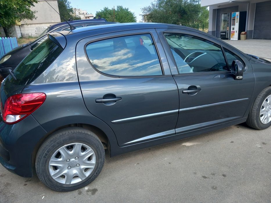 Peugeot 207,2013год на 83000км