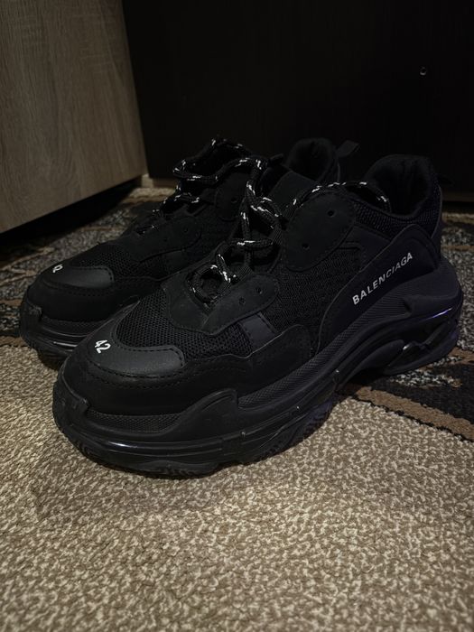 Balenciaga triple s (rep)