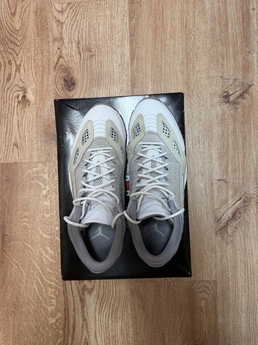 Jordan 11 Low Retro IE