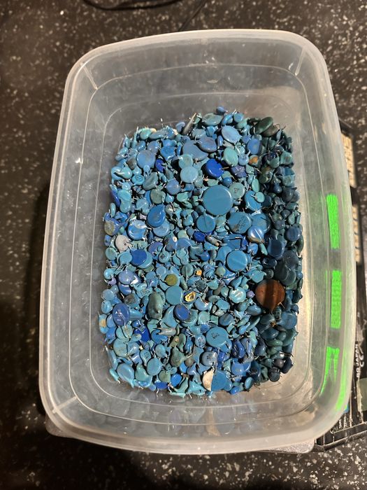 Продавам Кондензатори различни