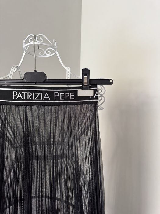 Плисирана тюлена пола Patrizia Pepe