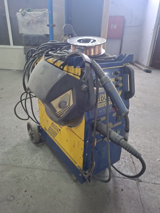 Продавам професионален MIG/MAG заваръчен апарат GYS DUOMIG AUTO + GYSP