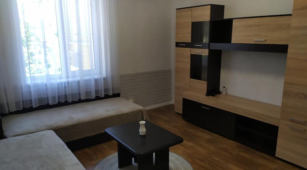 Дава се под наем Тристаен апартамент в Пловдив, Център - 70 кв.м за 500 € - Снимка #5