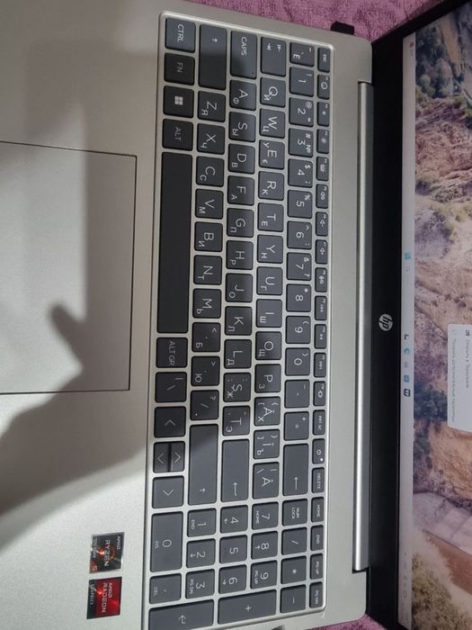 Noutbook Hp laptot 15-fs0018nq