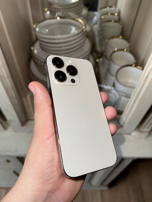 Продам iPhone 14 Pro 256gb gold
