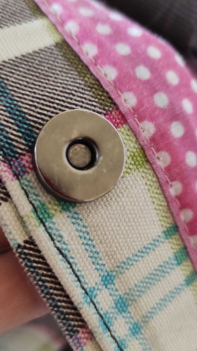 Вместителна дамска чанта от плат