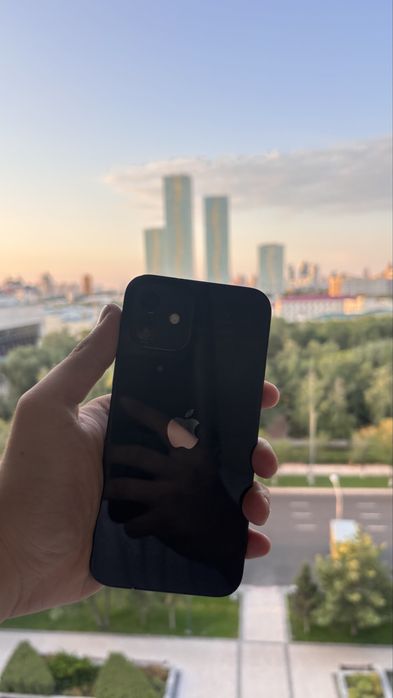 iPhone 12 128 GB — отличное состояние