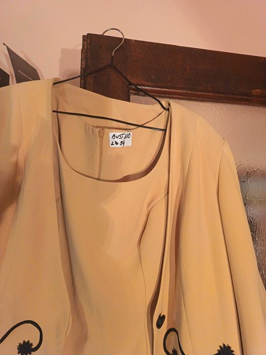Vând compleu elegant Rochie si sacou
