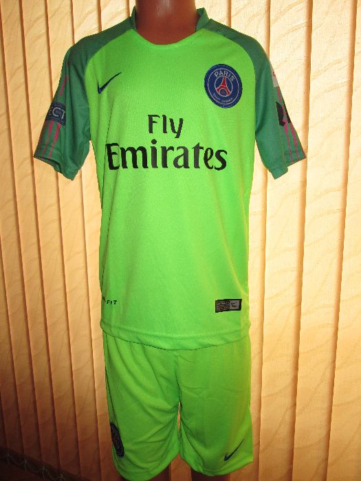 РЕТРО детски екип ПСЖ Буфон 116 размер /Атл.М. Гризман 176 размер 2019