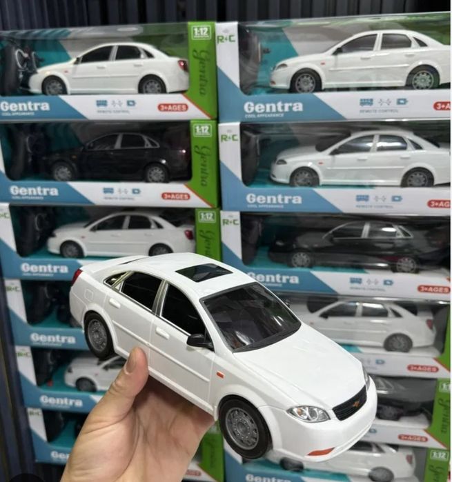 Jentra pultlik oʻyinchoq mashina