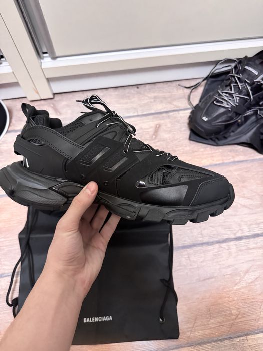 Balenciaga Tracks