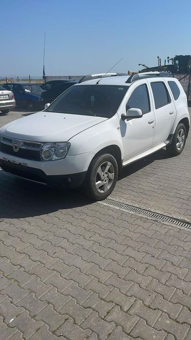 Dezmembram Dacia Duster 1.5 diesel 4x4 din 2011
