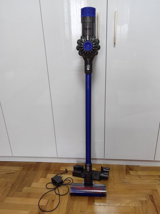 dyson v6 • Anunturi gratuite • OLX.ro