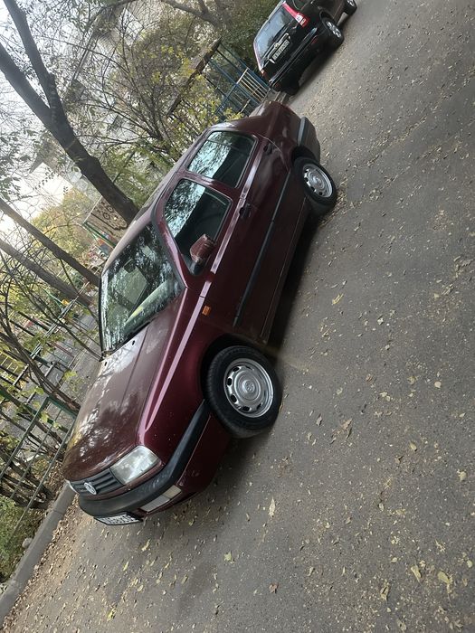 Продам венто 1993года 18обем Автомат