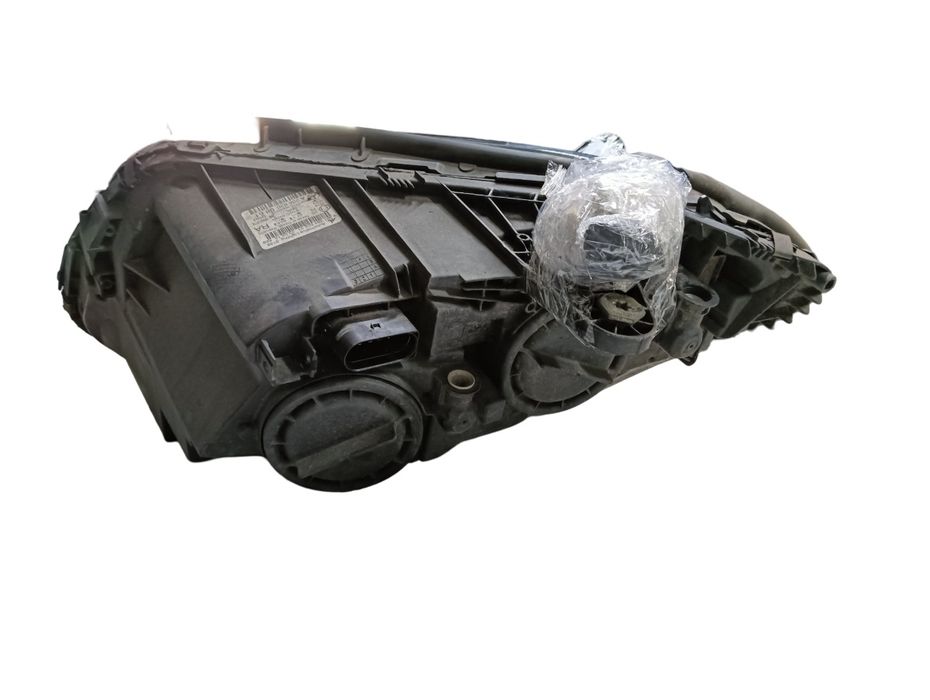 Far Dreapta Fata Mercedes-Benz C-Class W205 2013 - > A2058200861