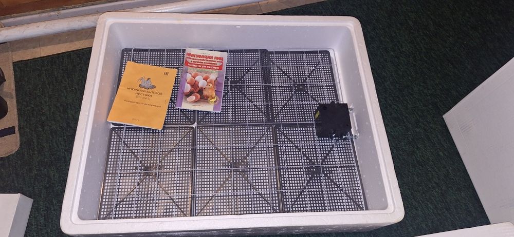 Продаю инкубатор"НЕСУШКА"